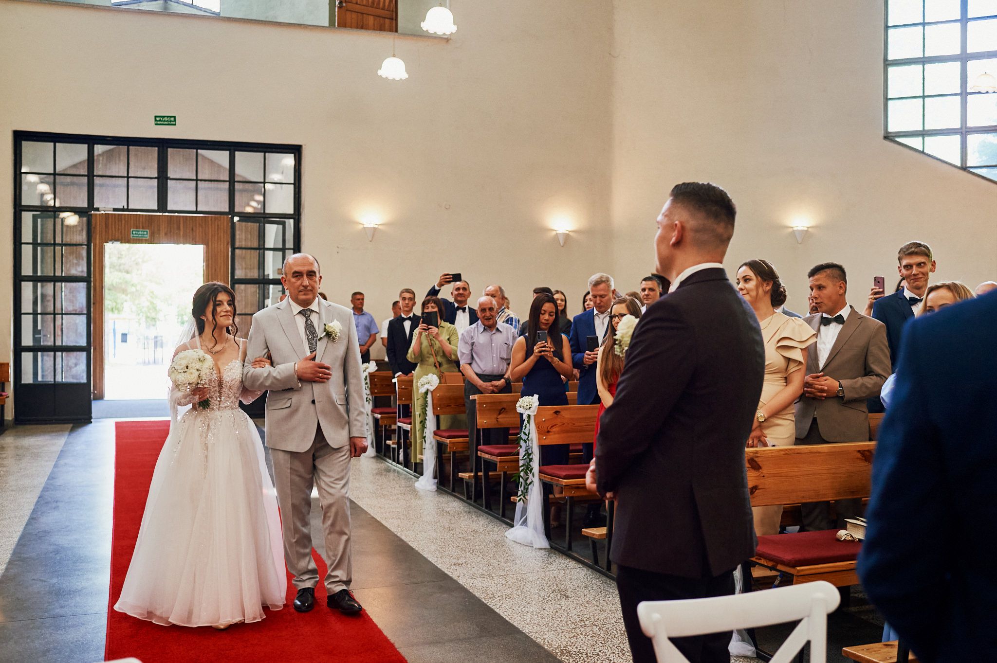 Reportaż ślubny kościół Jesionka