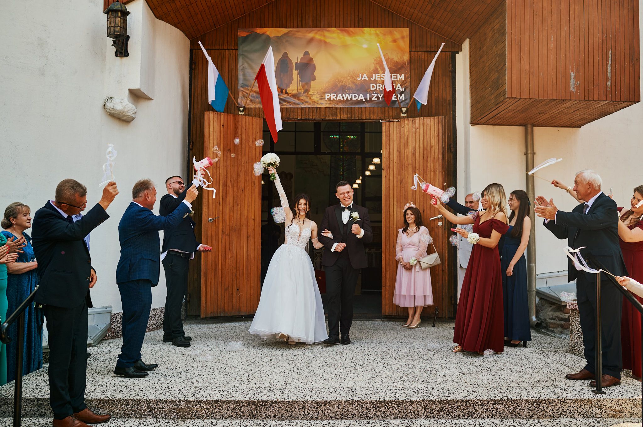 Reportaż ślubny kościół Jesionka