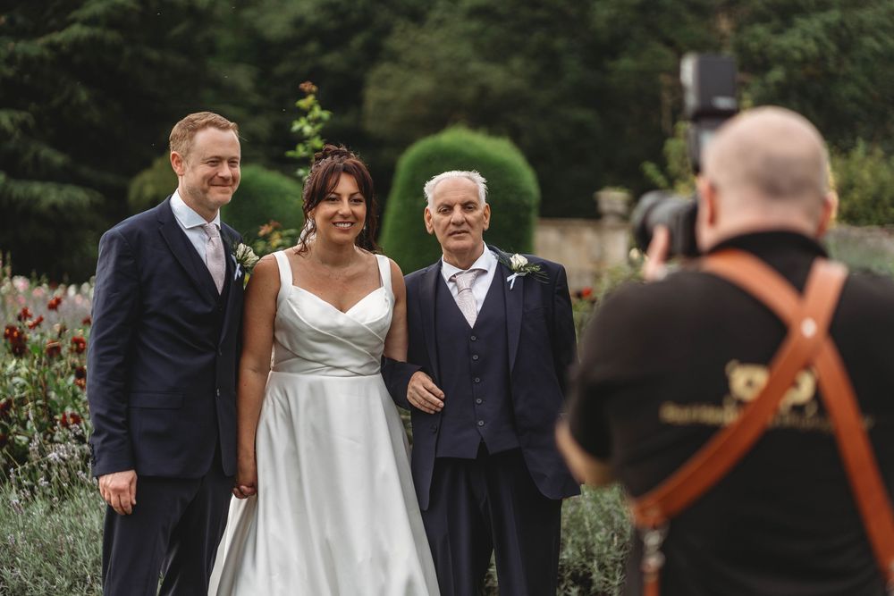 Natural wedding photography at Prestwold Hall