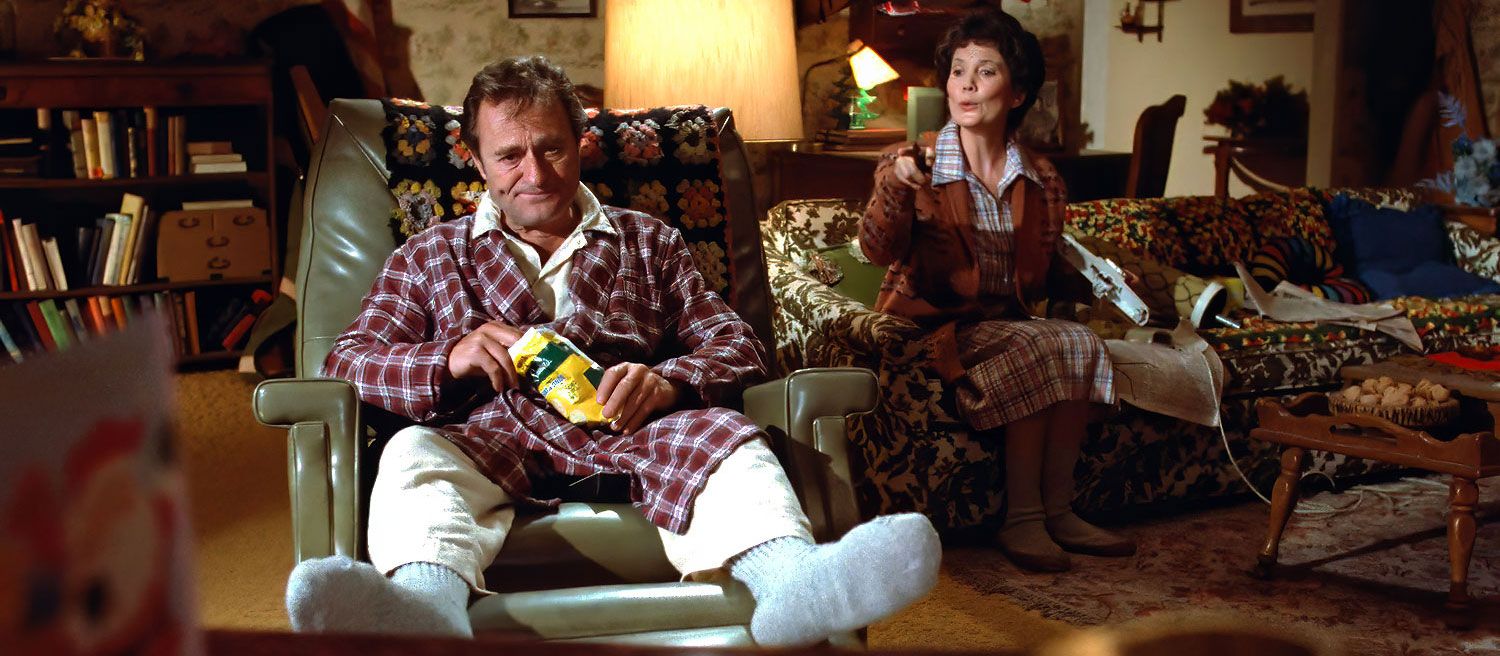 Mr Futterman on the couch in Gremlins