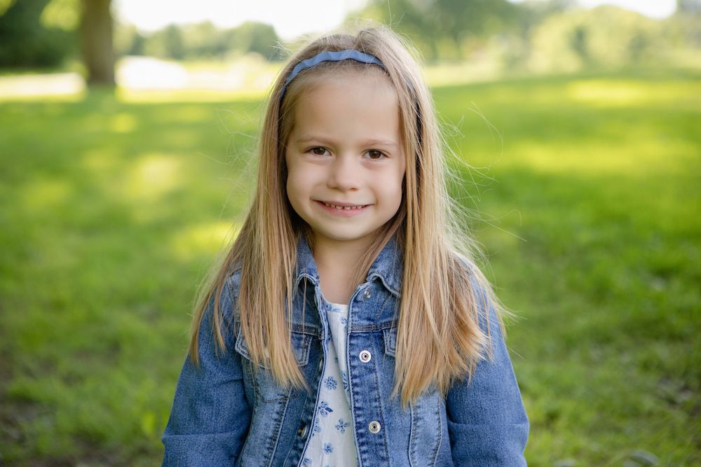 Kendall Kuss Photography Waukesha County family photographer. Mini Sessions family photographer in Watertown WI