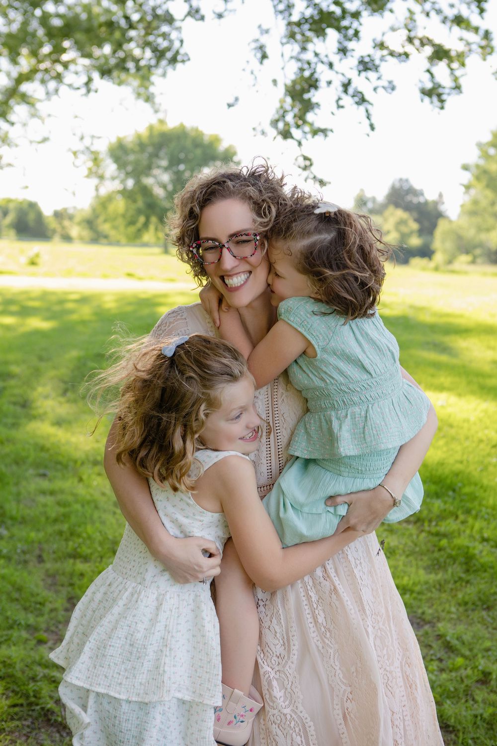 Kendall Kuss Photography Waukesha County family photographer. Mini Sessions family photographer in Watertown WI