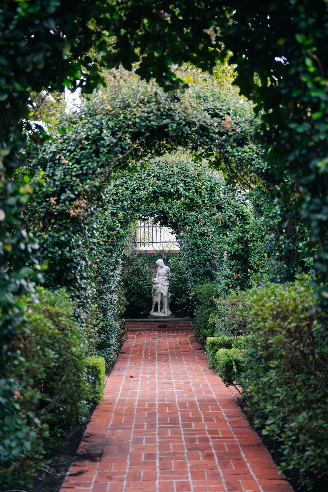 Romantic garden at River Oaks Garden Club Forum in Houston.