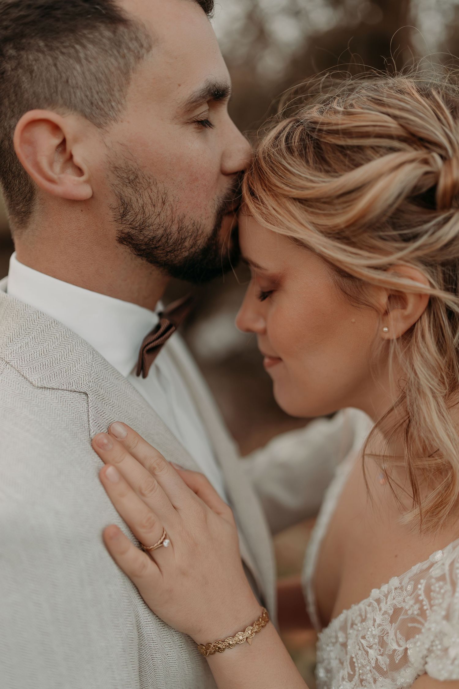 Photographe de mariage préparatif des mariés à Bordeaux