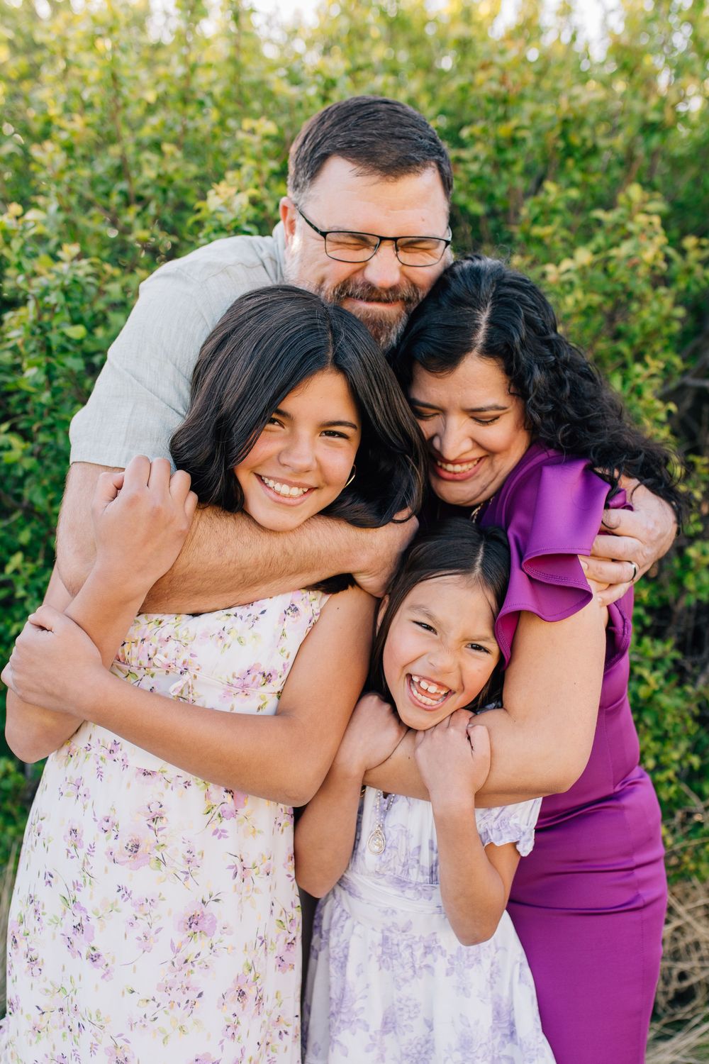 UTAH FAMILY PHOTOGRAPHER CAPTURING JOYFUL MOMENTS AT TUNNEL SPRINGS PARK IN SALT LAKE CITY.
