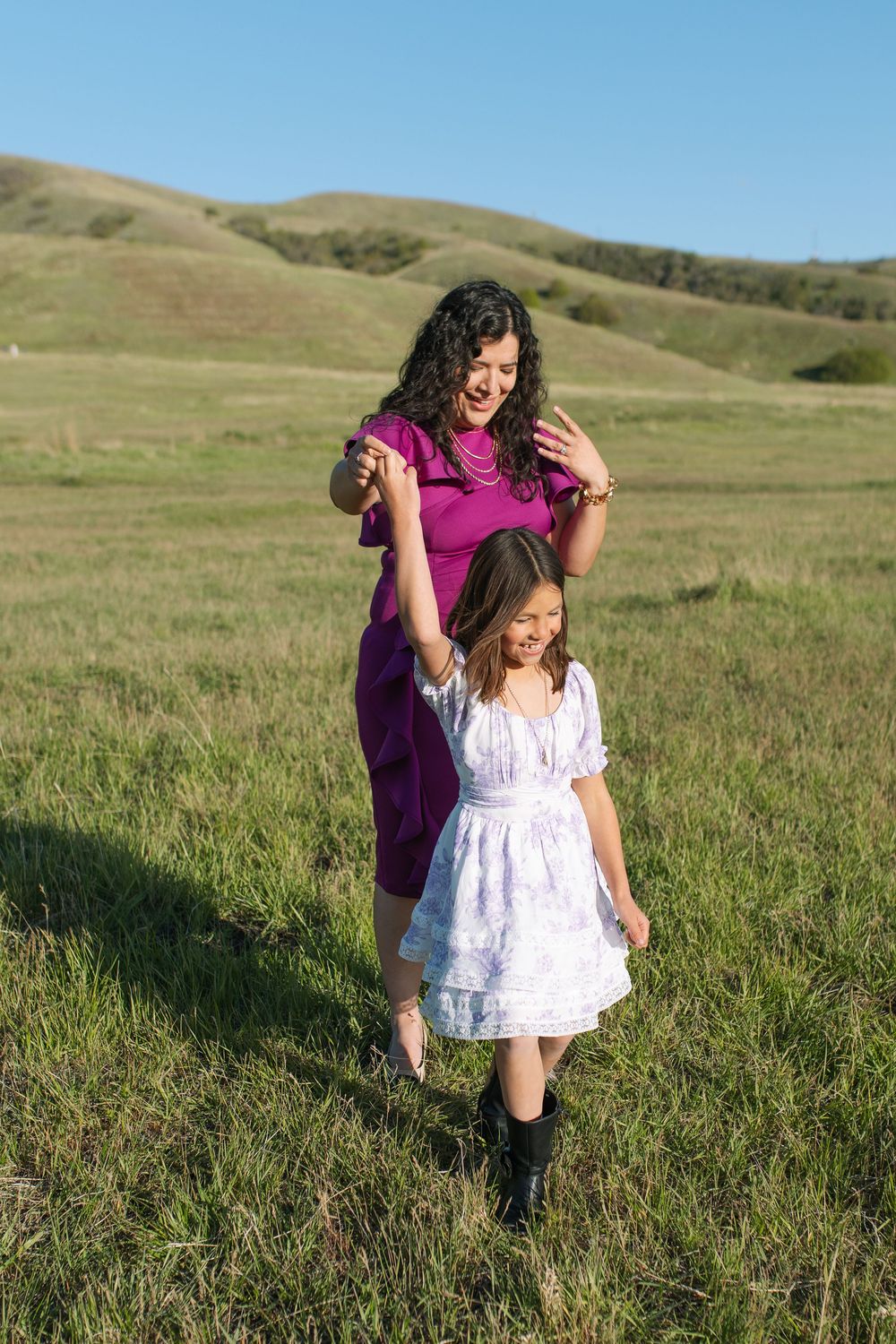 UTAH FAMILY PHOTOGRAPHER CAPTURING JOYFUL MOMENTS AT TUNNEL SPRINGS PARK IN SALT LAKE CITY