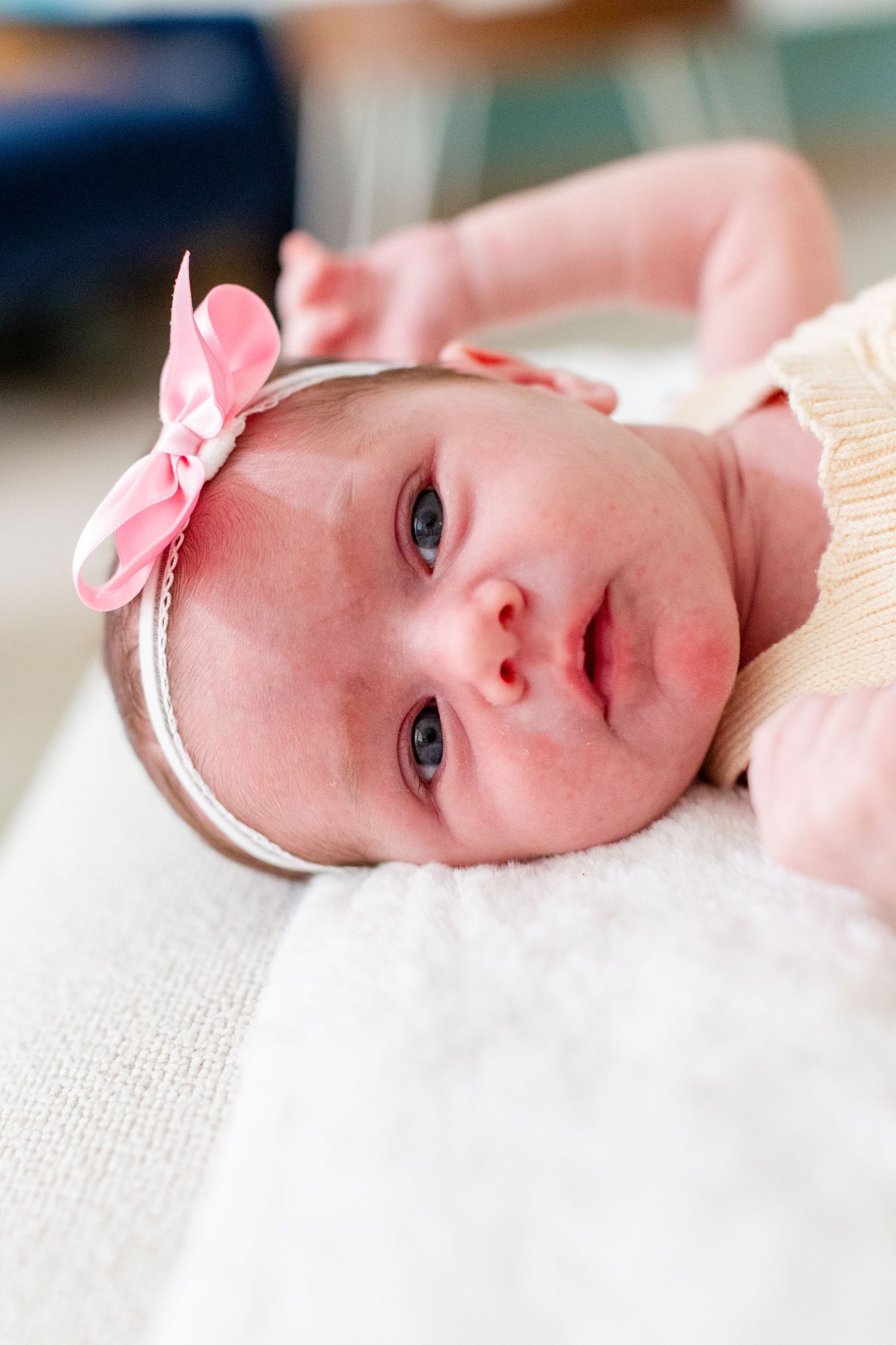 Portrait of a newborn. Close-up of her face. In-home lifestyle newborn session in Guaynabo, Puerto Rico.