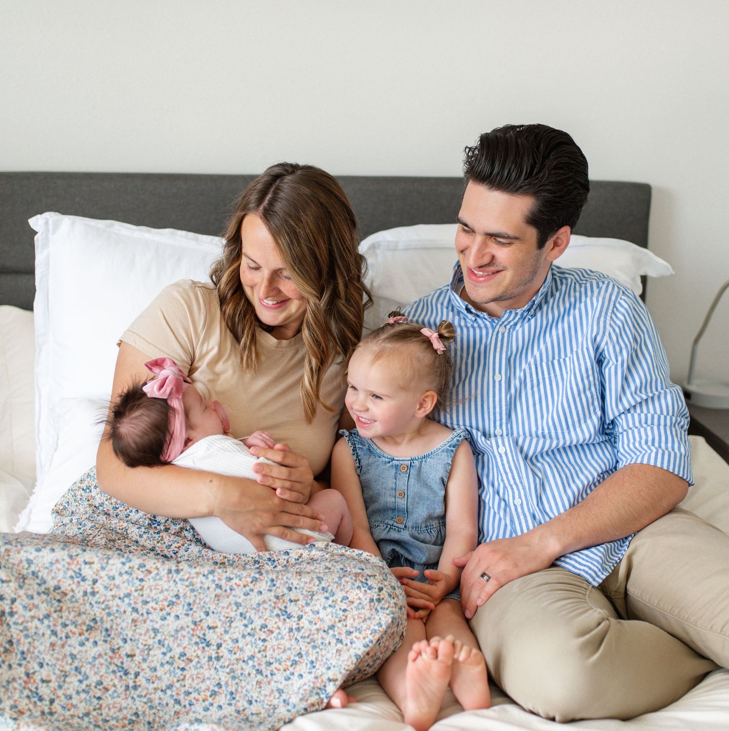 ofallon newborn photography with a mom and her two kids in wentzville missouri
