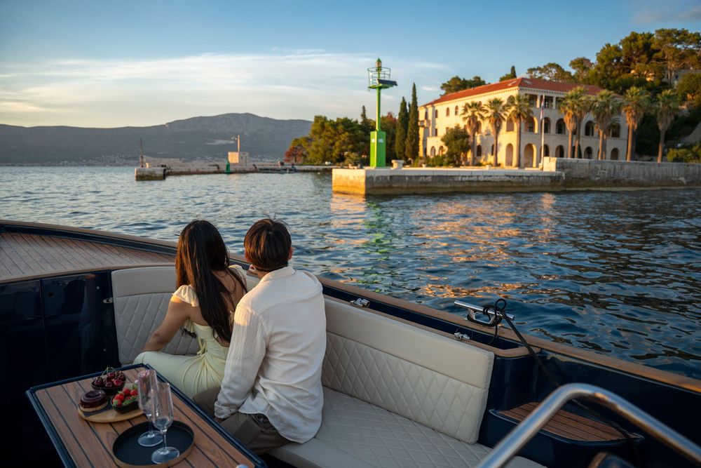 Sunset boat trip in Split at the best sunset view point with proposal