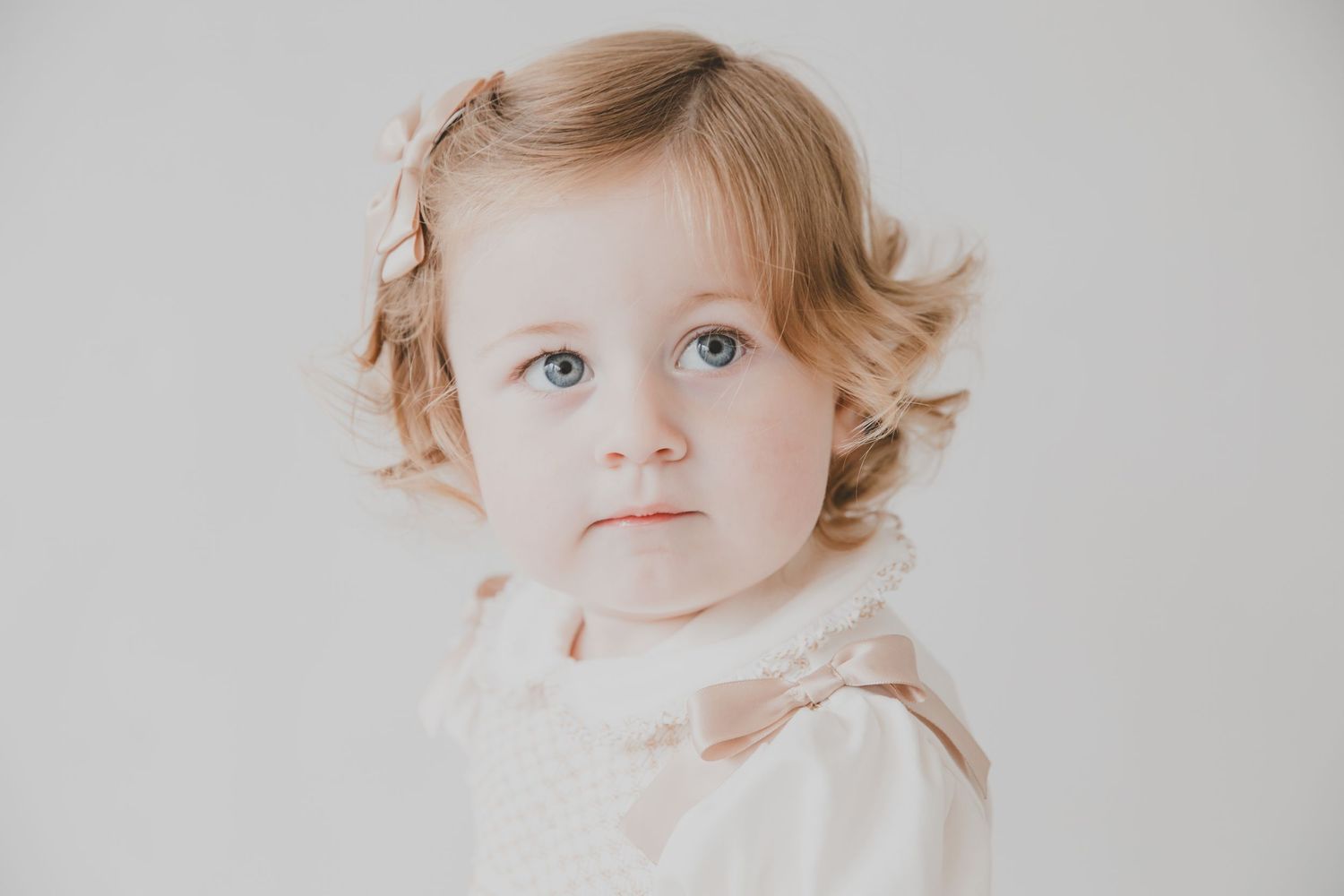 Portrait session - cake smash - beautiful little girl. North Wales