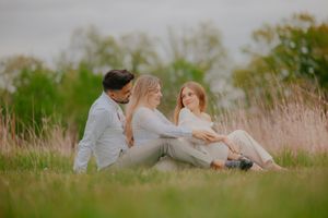 Outdoor family portrait session in the park by Gesiel Martins in Michigan