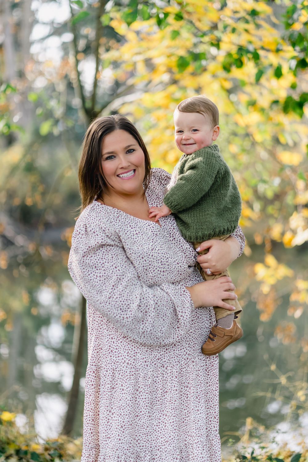 outdoor family photos, Bend OR family photography, Spokane family portraits, Puyallup family photographer, family photography packages