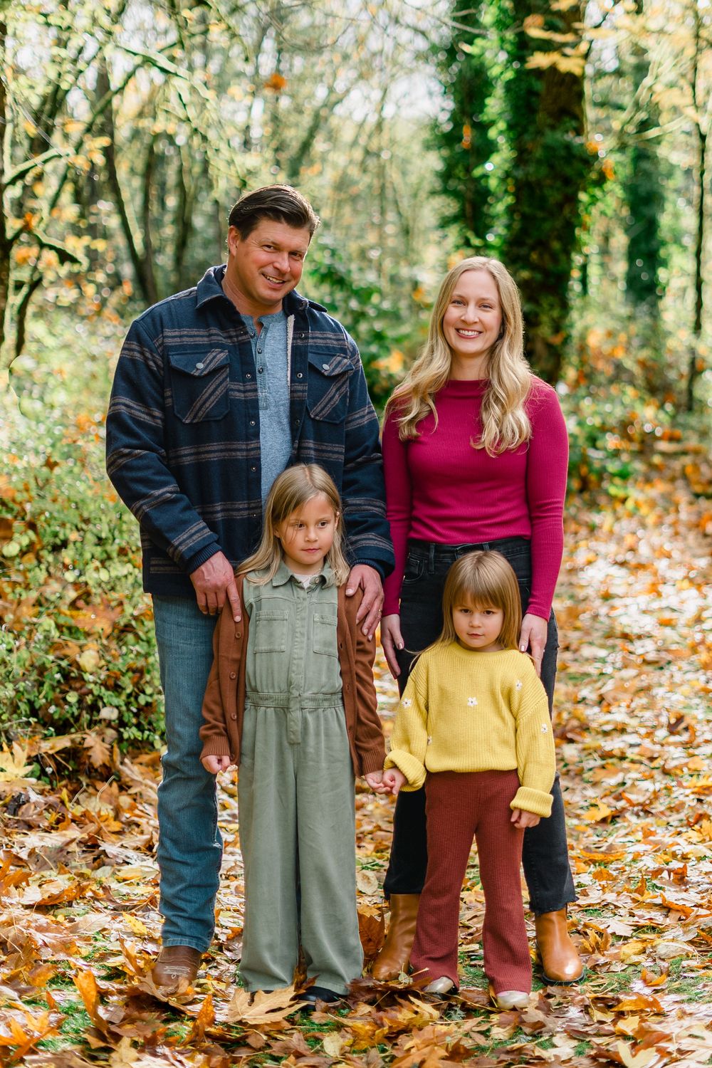 outdoor family photos, PNW family photography, Tacoma family portraits, Spokane family photographer, family photography packages