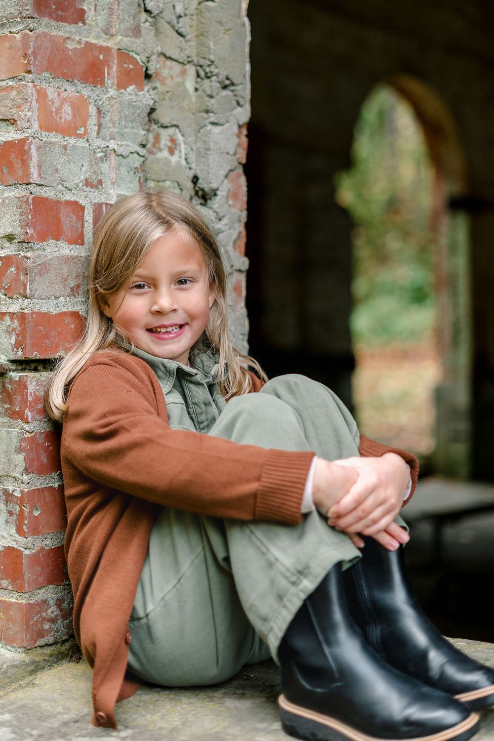 outdoor family photos, PNW family photography, Tacoma family portraits, Spokane family photographer, family photography packages