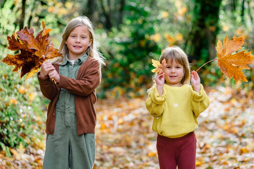 outdoor family photos, PNW family photography, Tacoma family portraits, Spokane family photographer, family photography packages