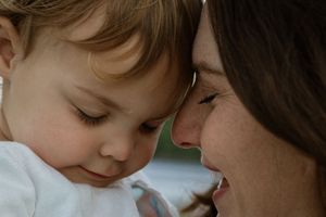 Kisses, candid, tender, sweet moments, mom and baby, mom and daughter, childhood, motherhood