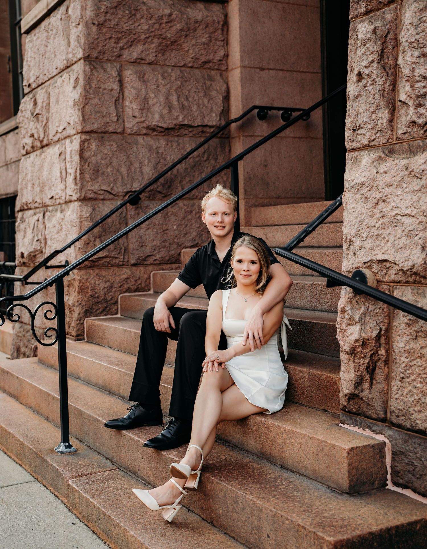 City engagement photos in ohio