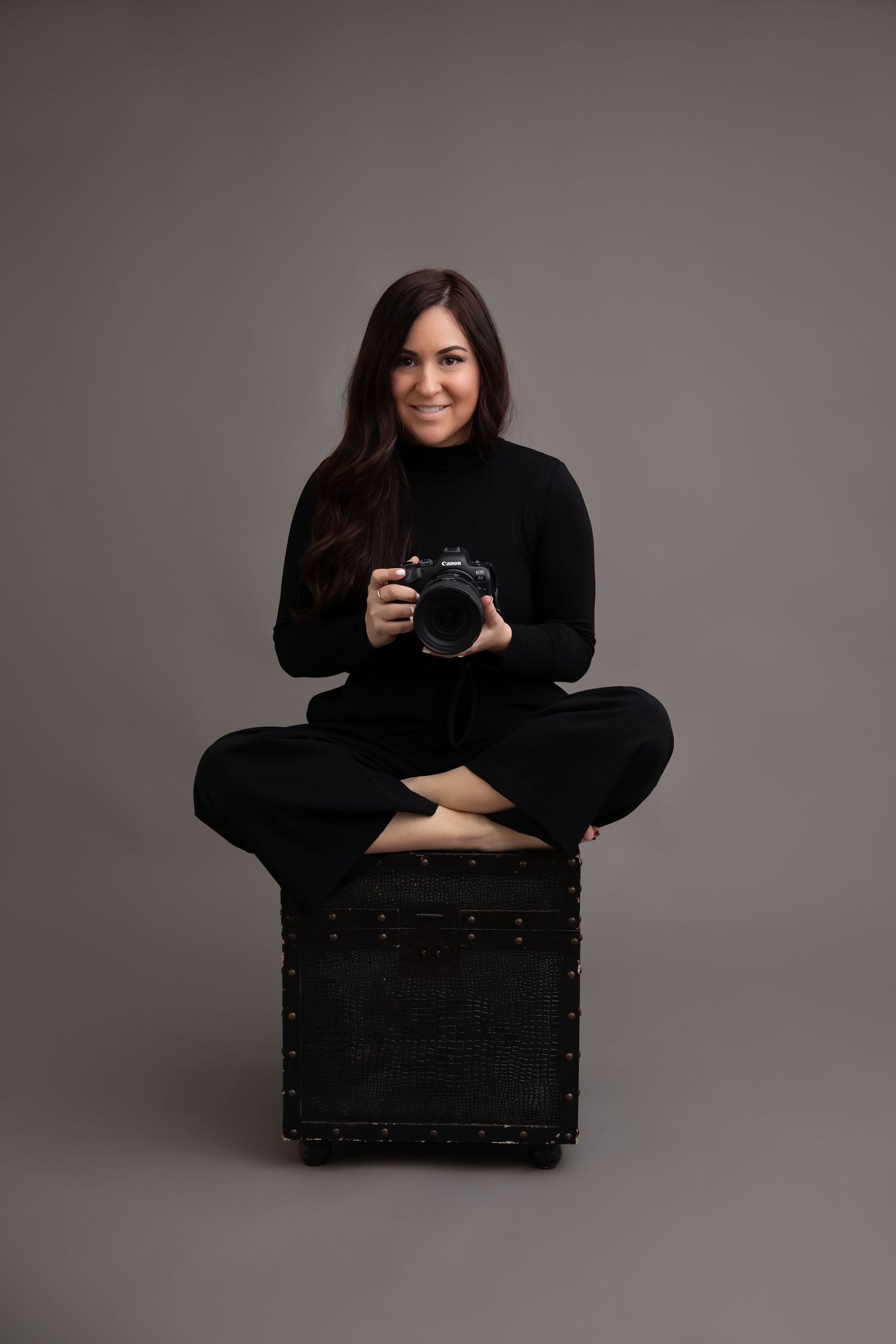 newborn studio photographer in greensboro