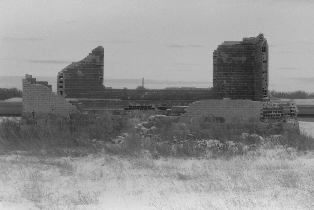 Munster School - Abandoned Dakota - Sadie Lynn