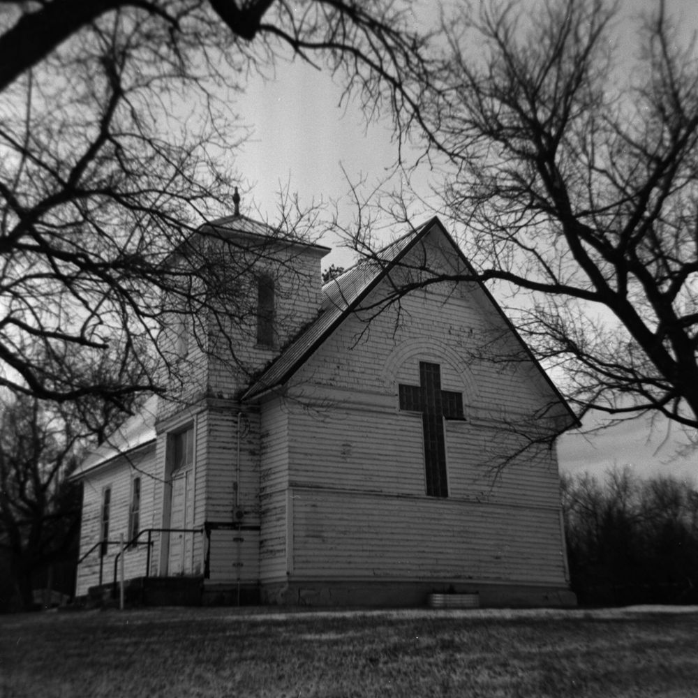 Niagara - Abandoned Dakota - Sadie Lynn