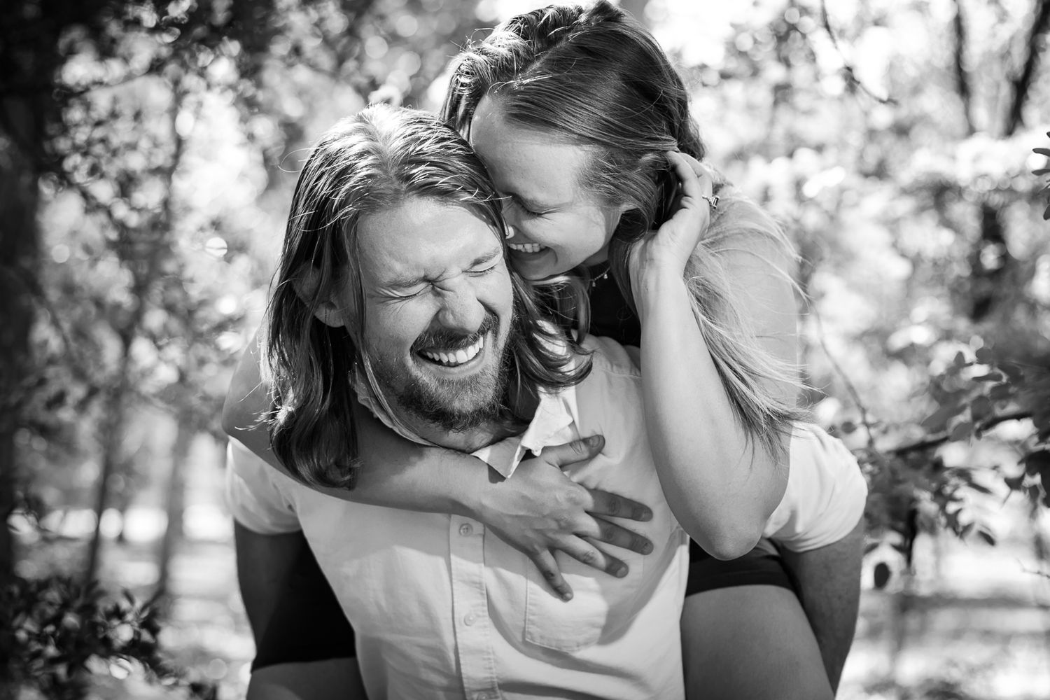 Beautiful outdoor engagement photography; black and white; Clarissa Anello
