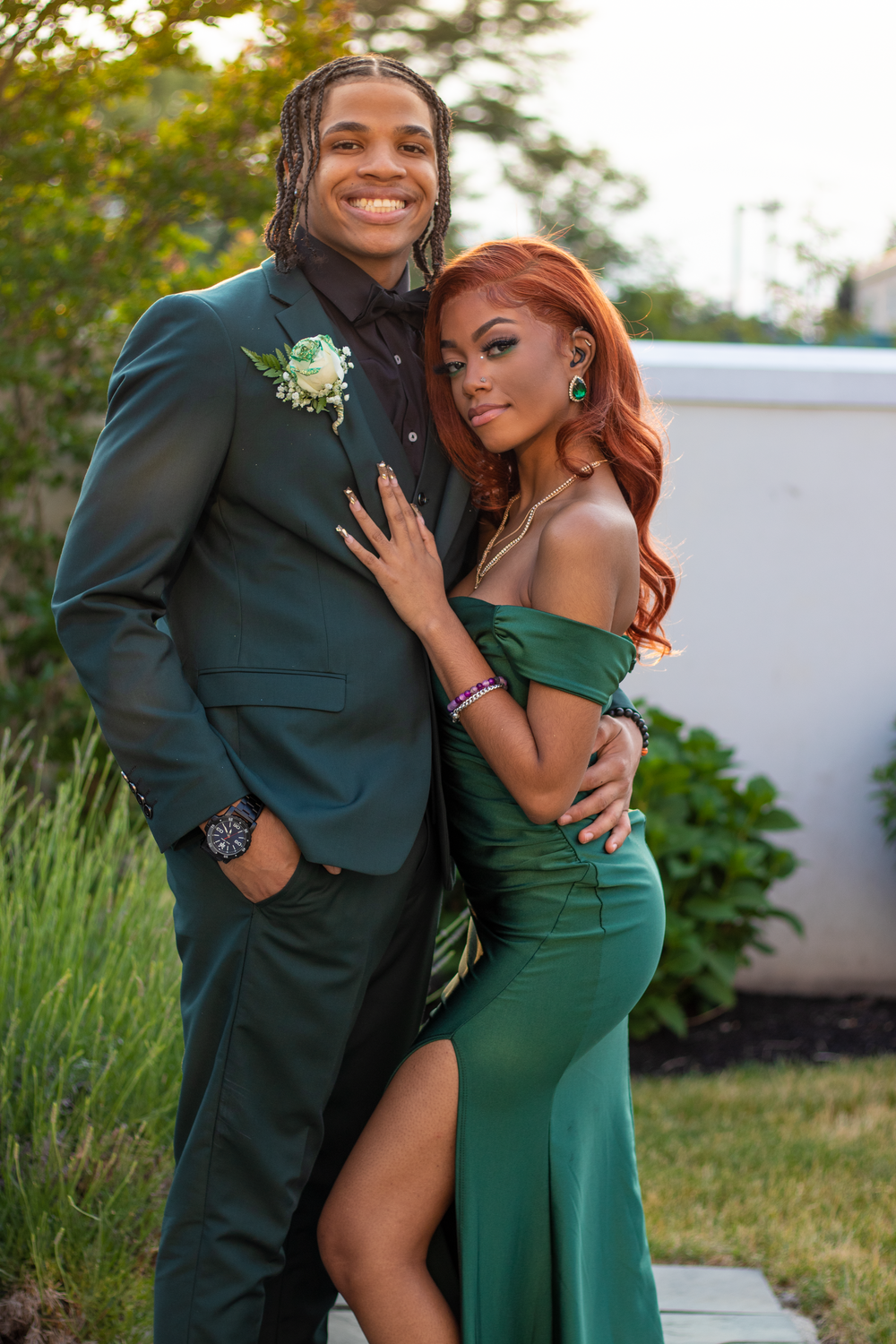 Captured Moments Photography booking prom, graduation, wedding, engagement & event shoots—capturing memorable moments with stunning images.