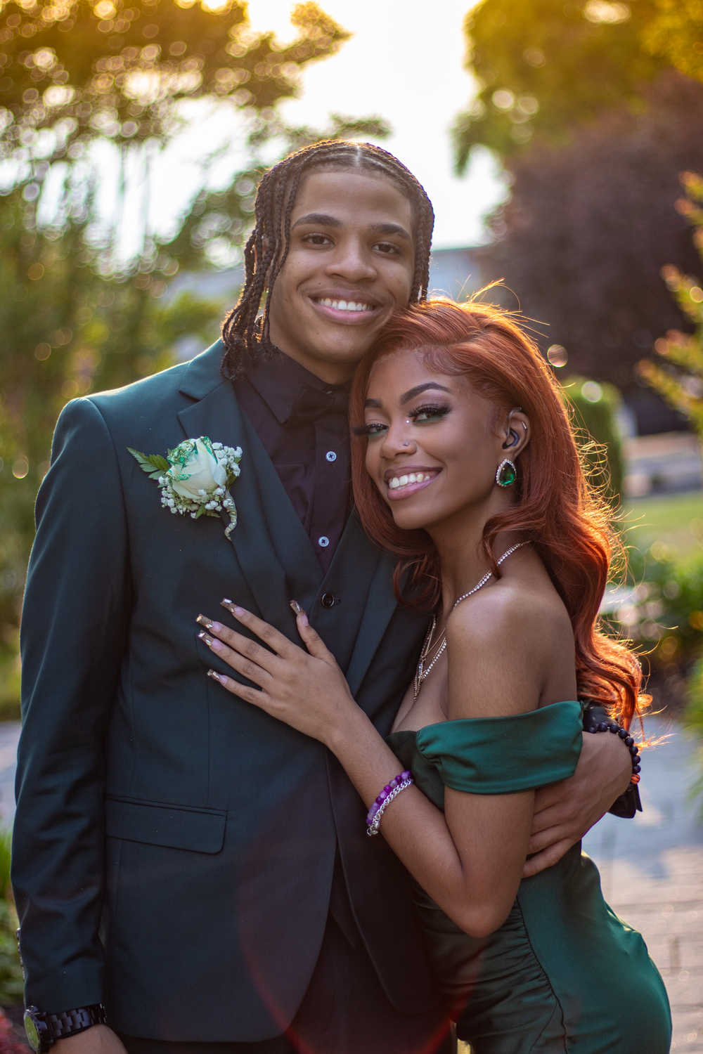 Captured Moments Photography booking prom, graduation, wedding, engagement & event shoots—capturing memorable moments with stunning images.