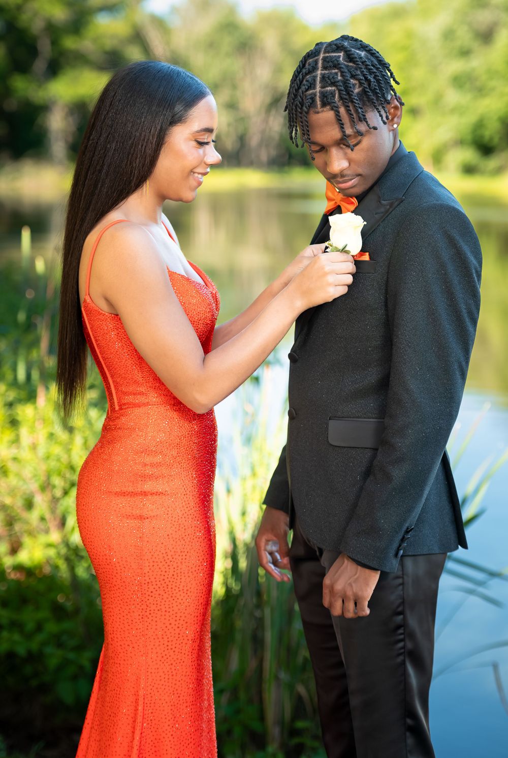 Captured Moments Photography booking prom, graduation, wedding, engagement & event shoots—capturing memorable moments with stunning images.