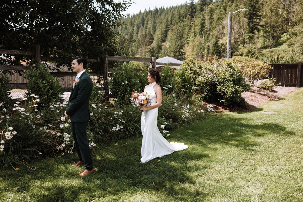 Seattle Wedding Photographer - North Fork Farms