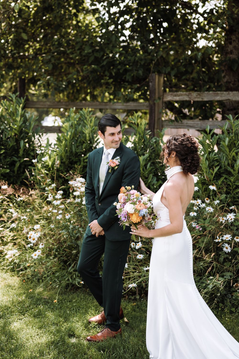 Seattle Wedding Photographer - North Fork Farms