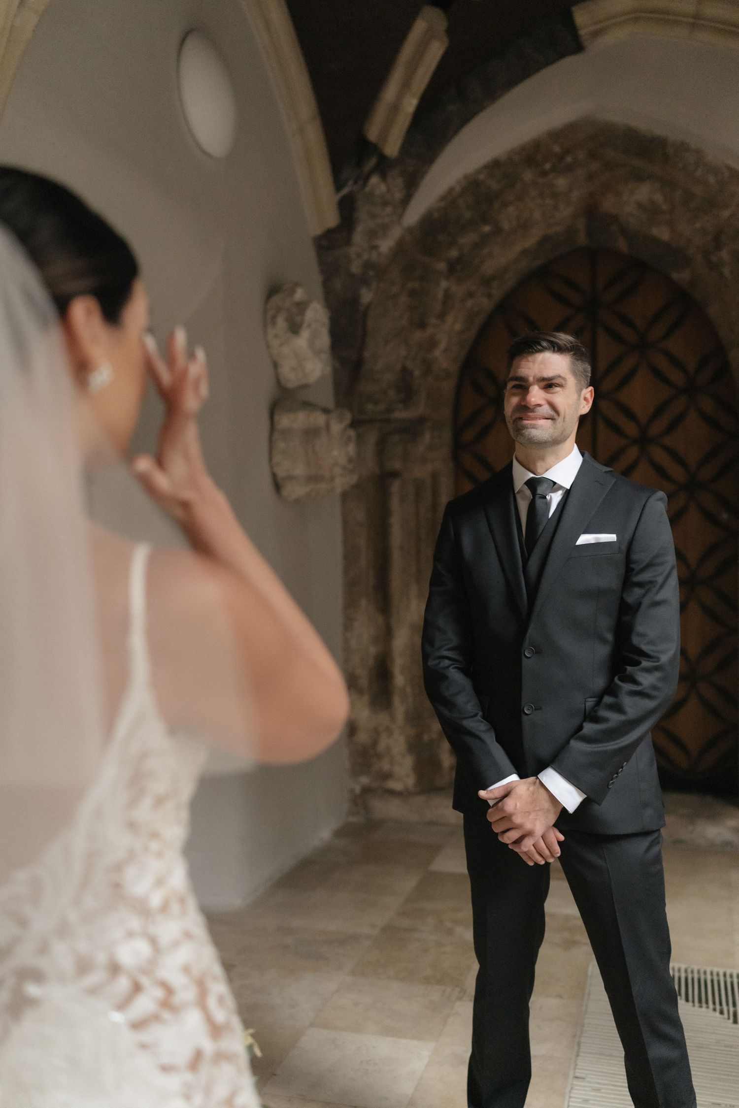 budapest wedding photoshoot budapest wedding photographer elegant and documentary style Fisherman's Bastion wedding
