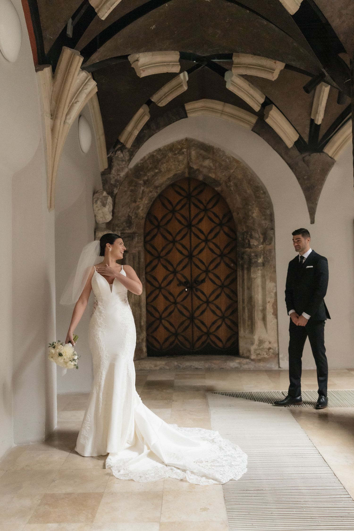 budapest wedding photoshoot budapest wedding photographer elegant and documentary style Fisherman's Bastion wedding