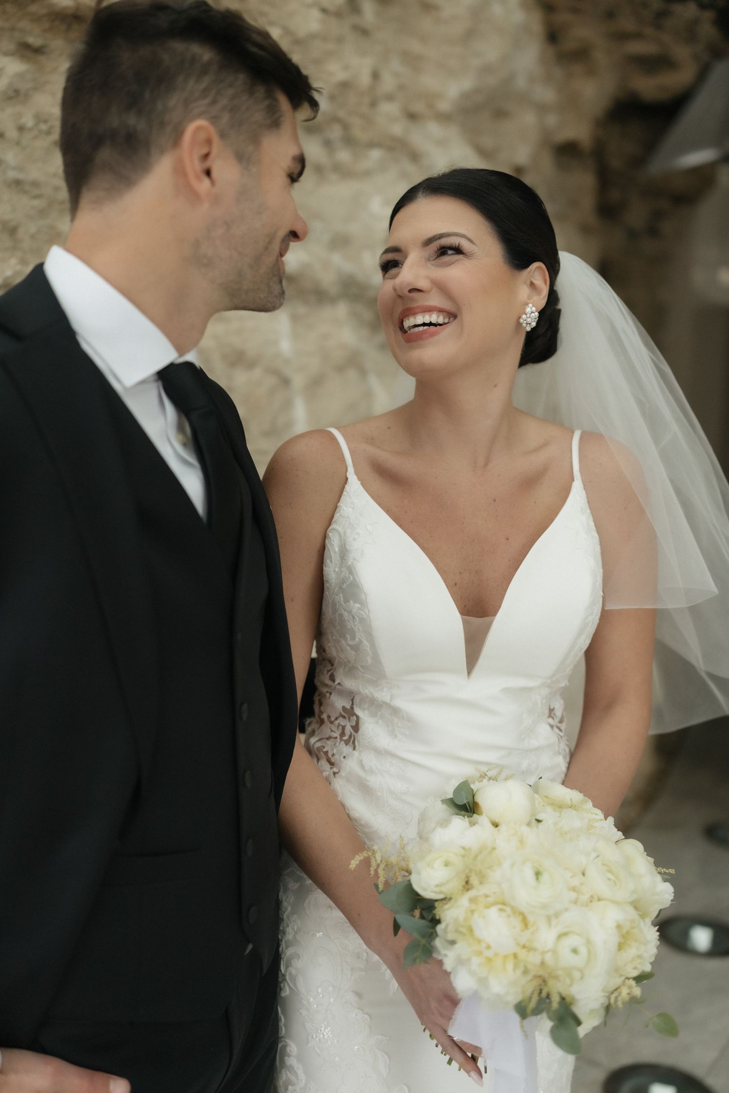 budapest wedding photoshoot budapest wedding photographer elegant and documentary style Fisherman's Bastion wedding