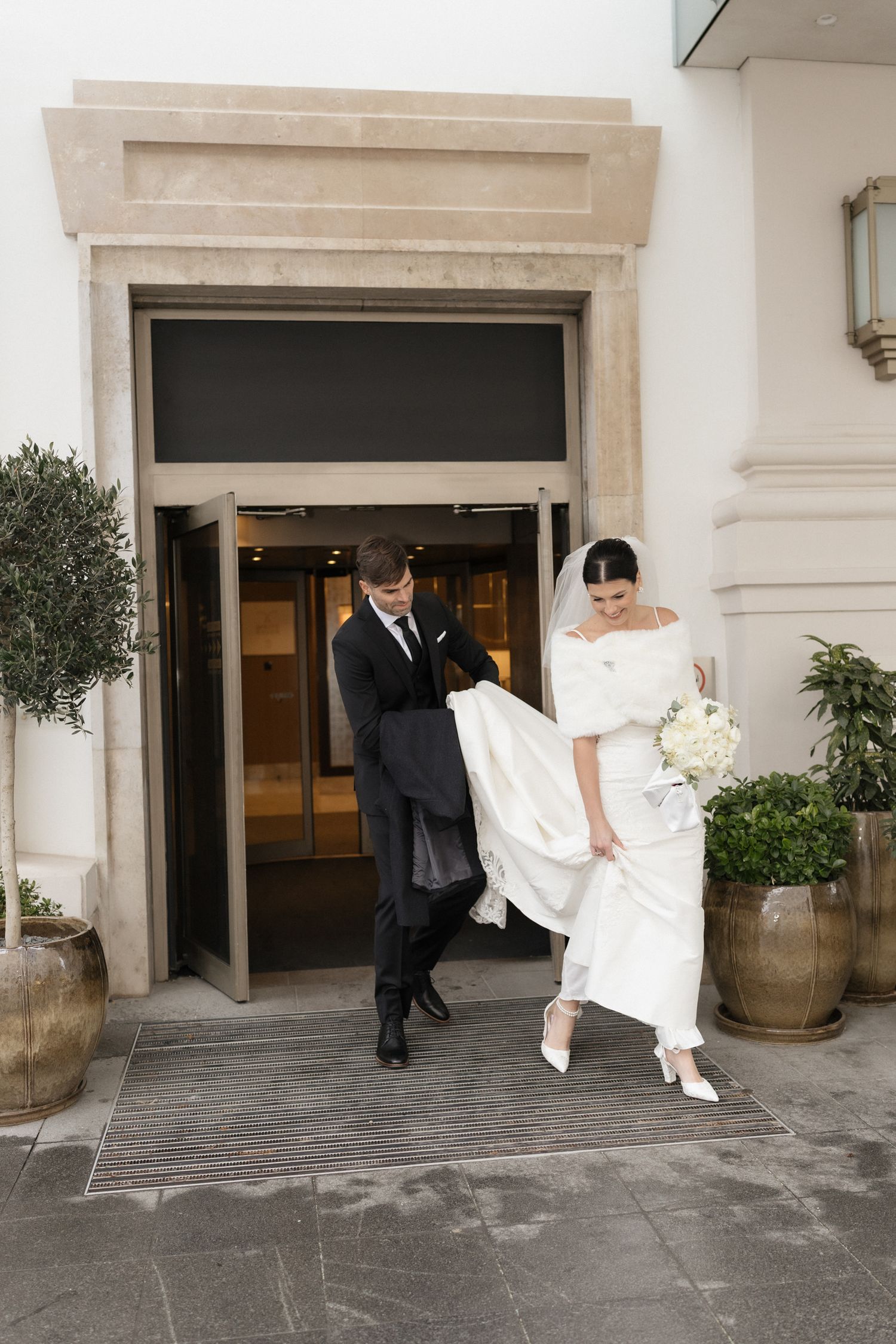 budapest wedding photoshoot budapest wedding photographer elegant and documentary style Fisherman's Bastion wedding