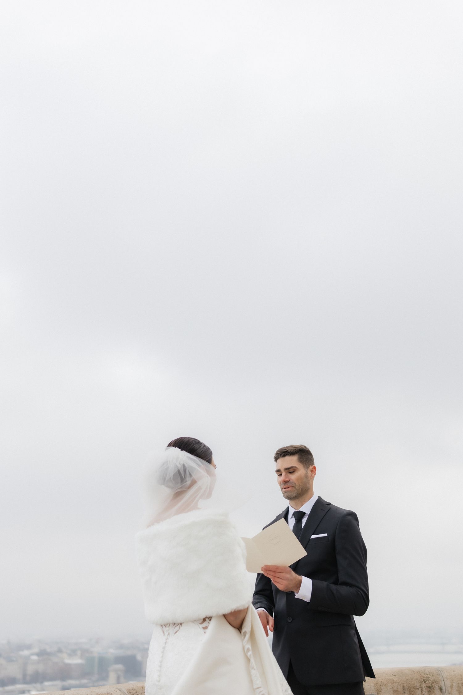 budapest wedding photoshoot budapest wedding photographer elegant and documentary style Fisherman's Bastion wedding