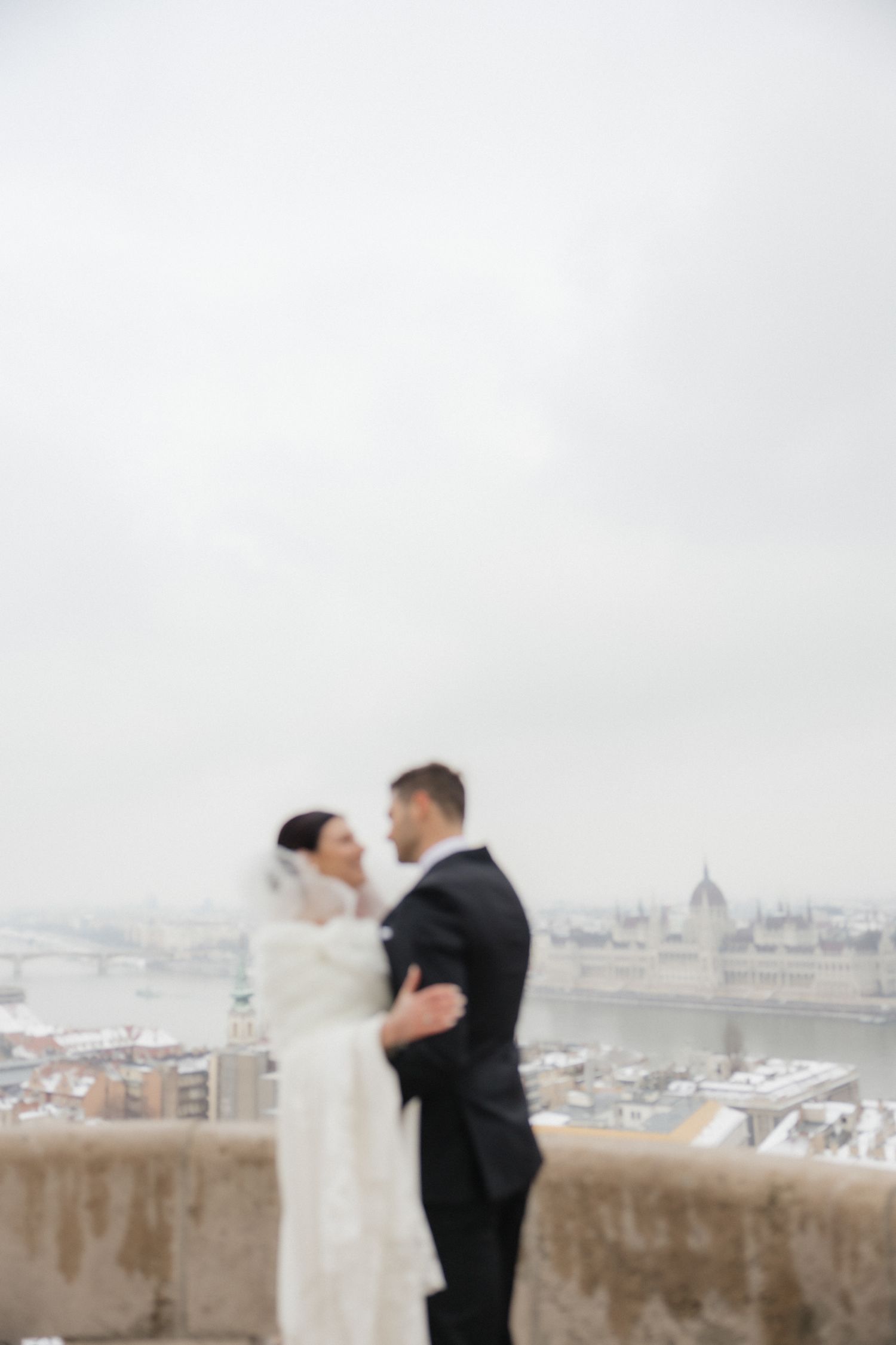 budapest wedding photoshoot budapest wedding photographer elegant and documentary style Fisherman's Bastion wedding