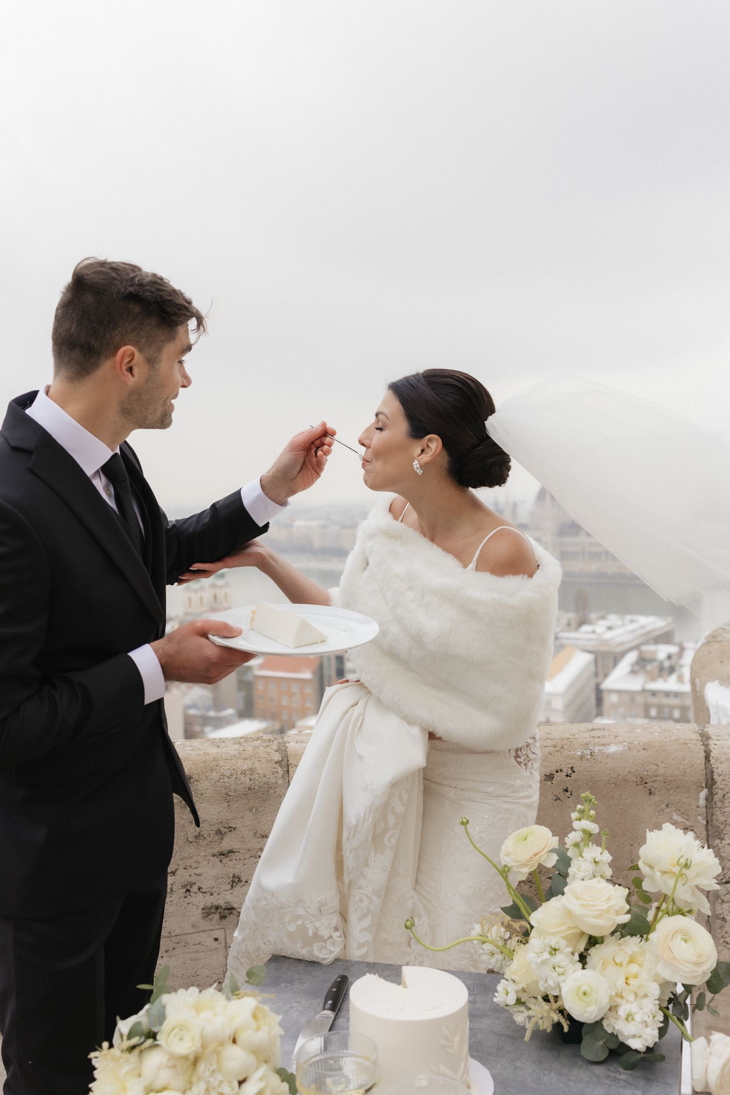 budapest wedding photoshoot budapest wedding photographer elegant and documentary style Fisherman's Bastion wedding