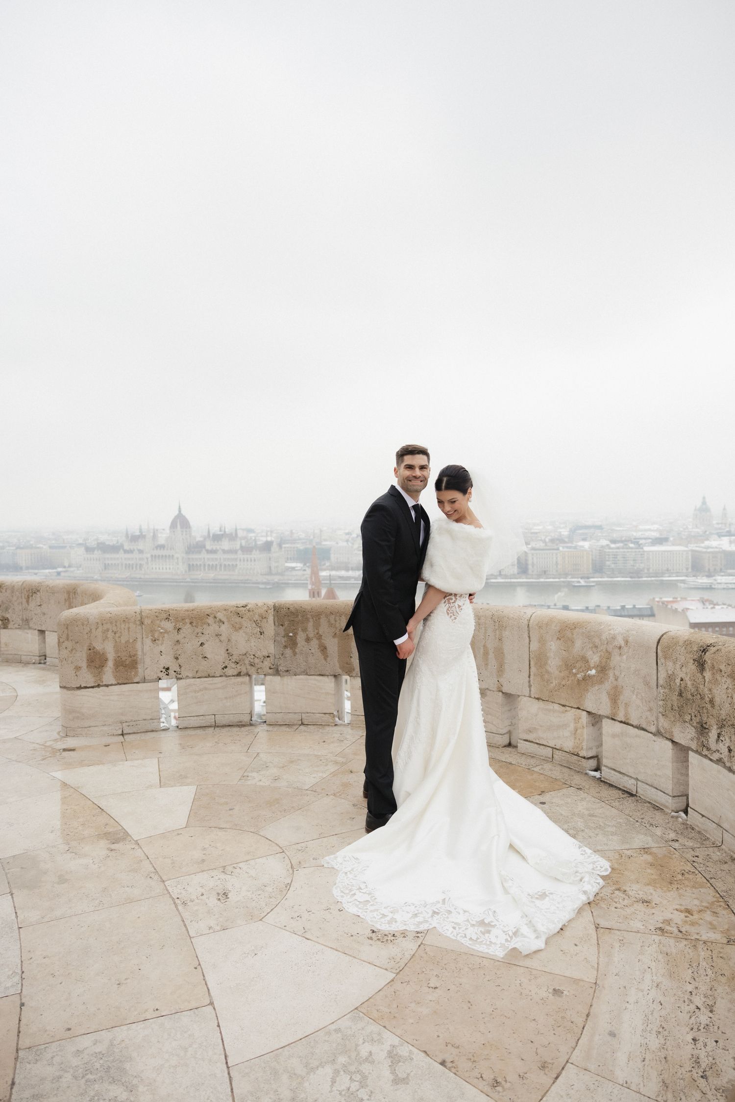 budapest wedding photoshoot budapest wedding photographer elegant and documentary style Fisherman's Bastion wedding