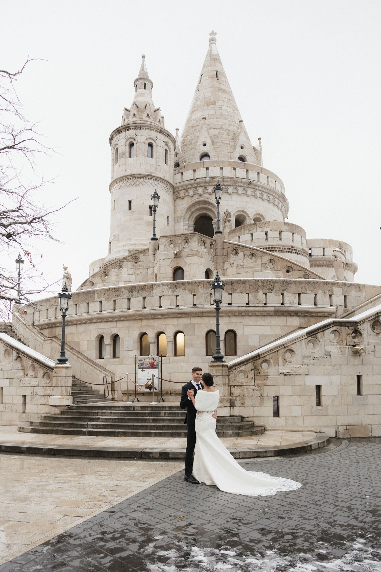 budapest wedding photoshoot budapest wedding photographer elegant and documentary style Fisherman's Bastion wedding