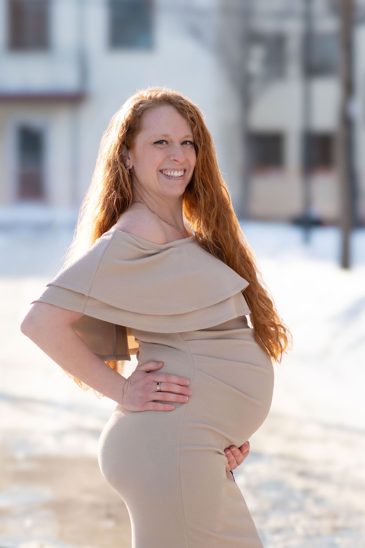 Séance photo de femme enceinte à Sorel-Tracy, douce et naturelle. Féminité, romantique, beauté, maternité douceur, robe de maternité