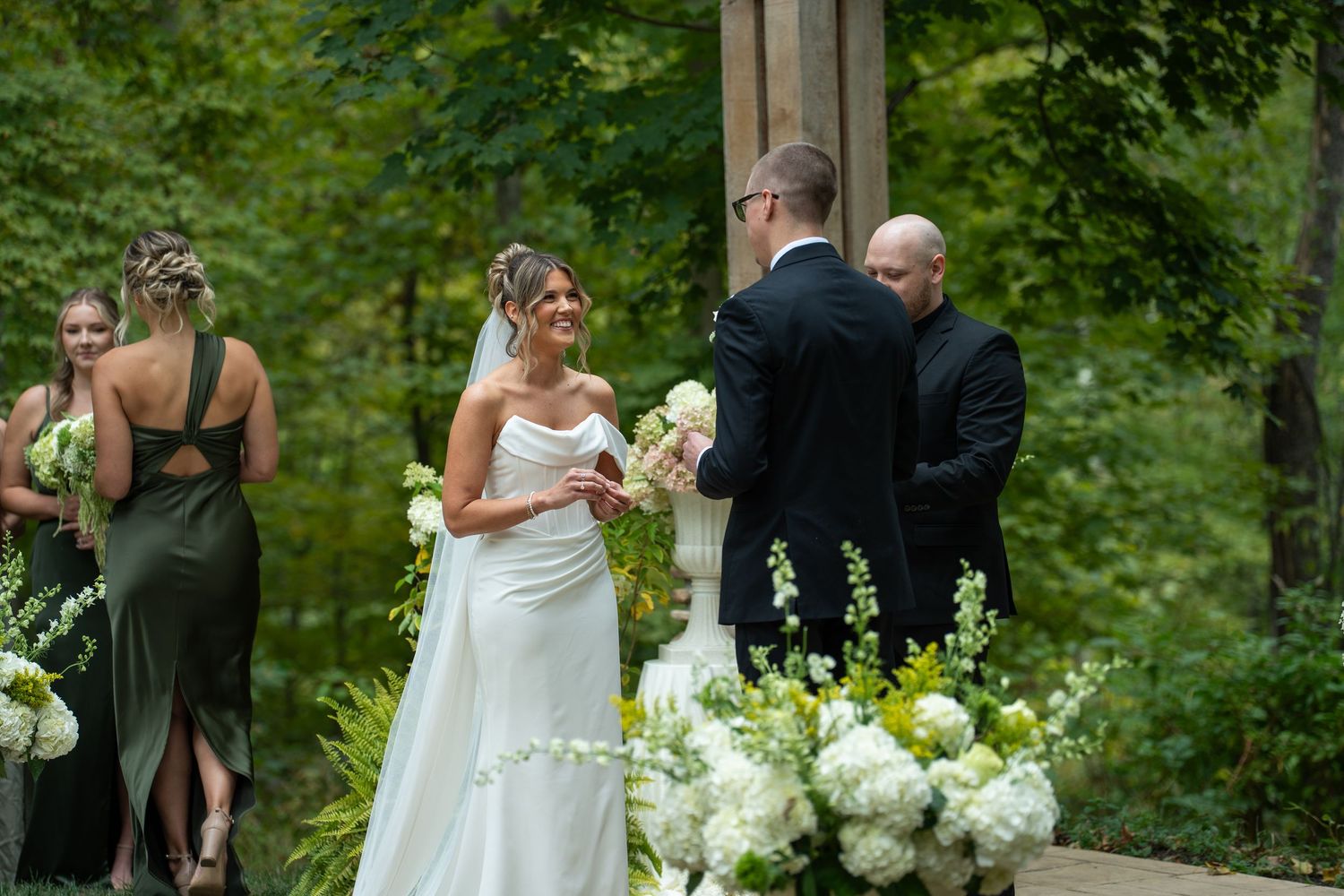 Ceremony Outside
True to Color
Pittsburgh Wedding 
Schermichael Woods
Fall Wedding