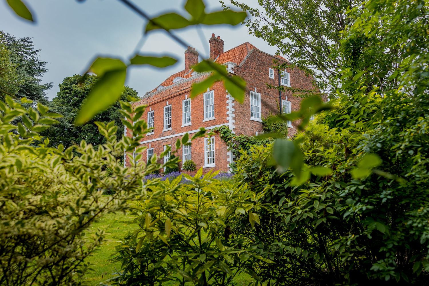 Documentary wedding photography at Bardney Hall in Lincolnshire.