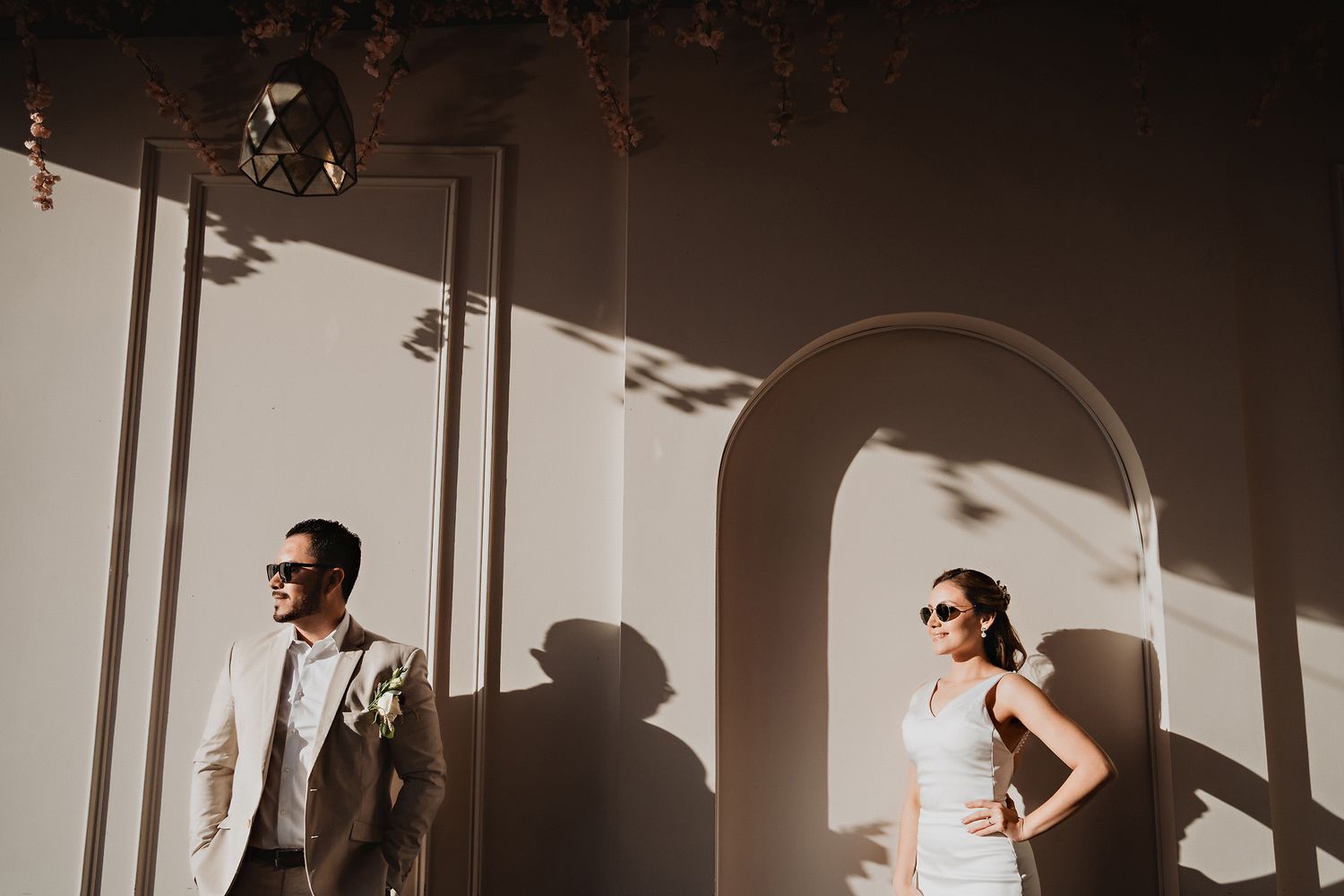 Pareja mirando al sol en Mazatlán, fotografía artística