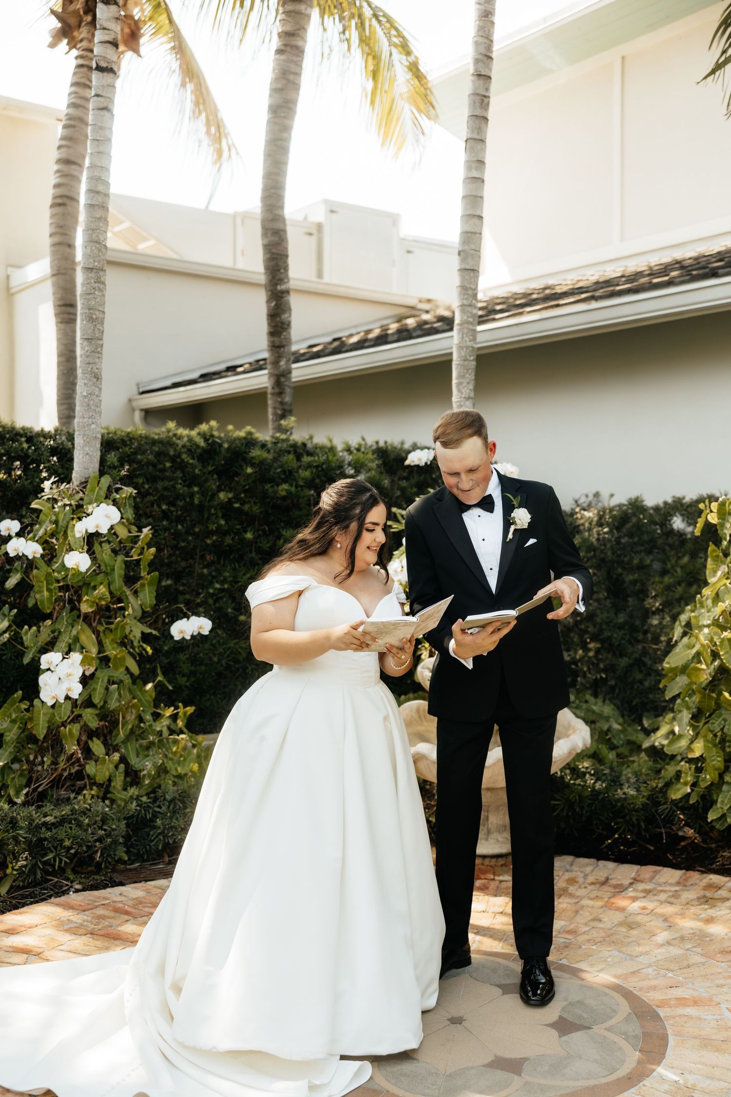 Pelican Club Wedding in Jupiter, Florida. South Florida Wedding Photographer, Jupiter Wedding Photographer - Lindsay McDow Photography