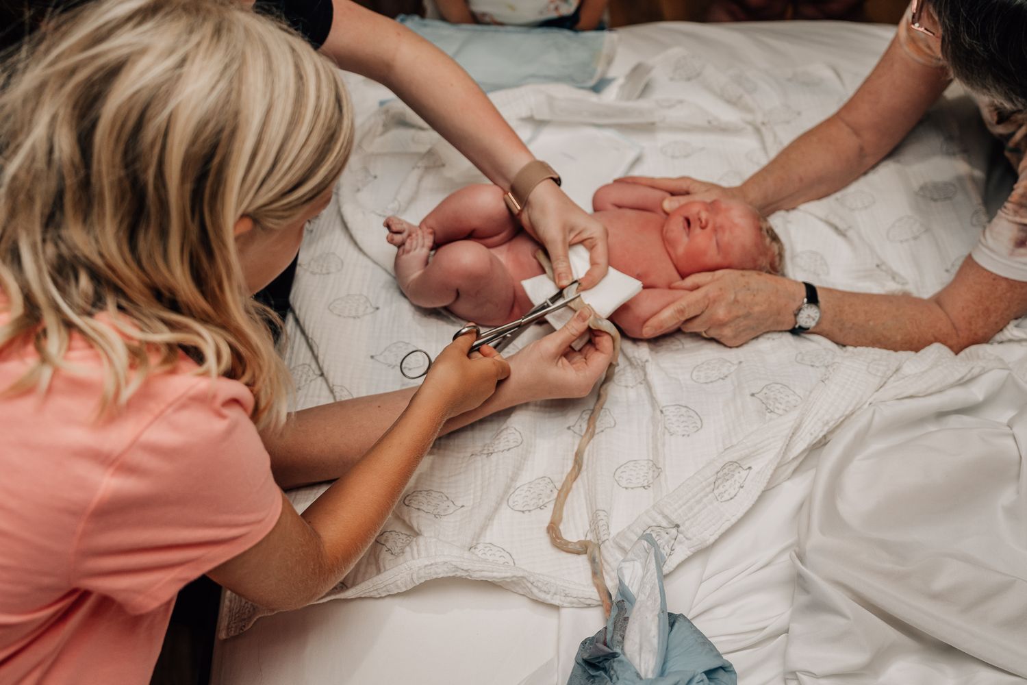 doula and birth photographer near me in northern Virginia