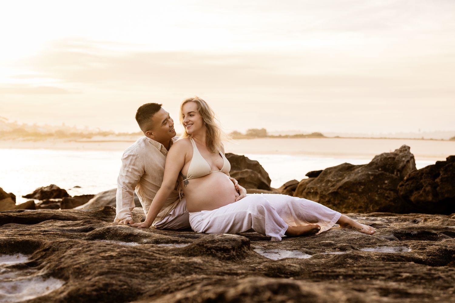 golden hour maternity photo at North Curl Curl Beach, Sydney