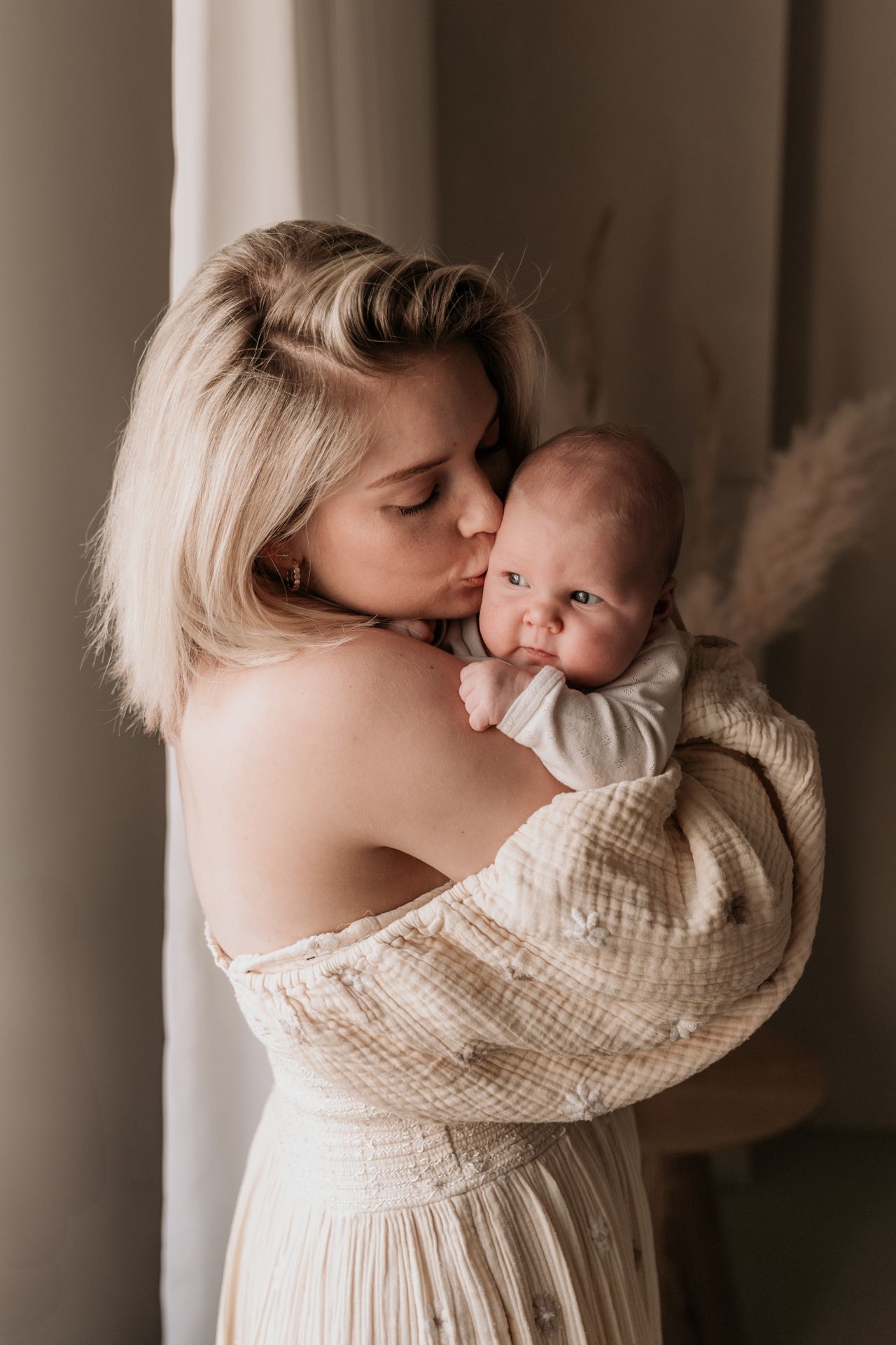 Lifestyle fotograaf Heerhugowaard voor newbornshoots en gezinnen