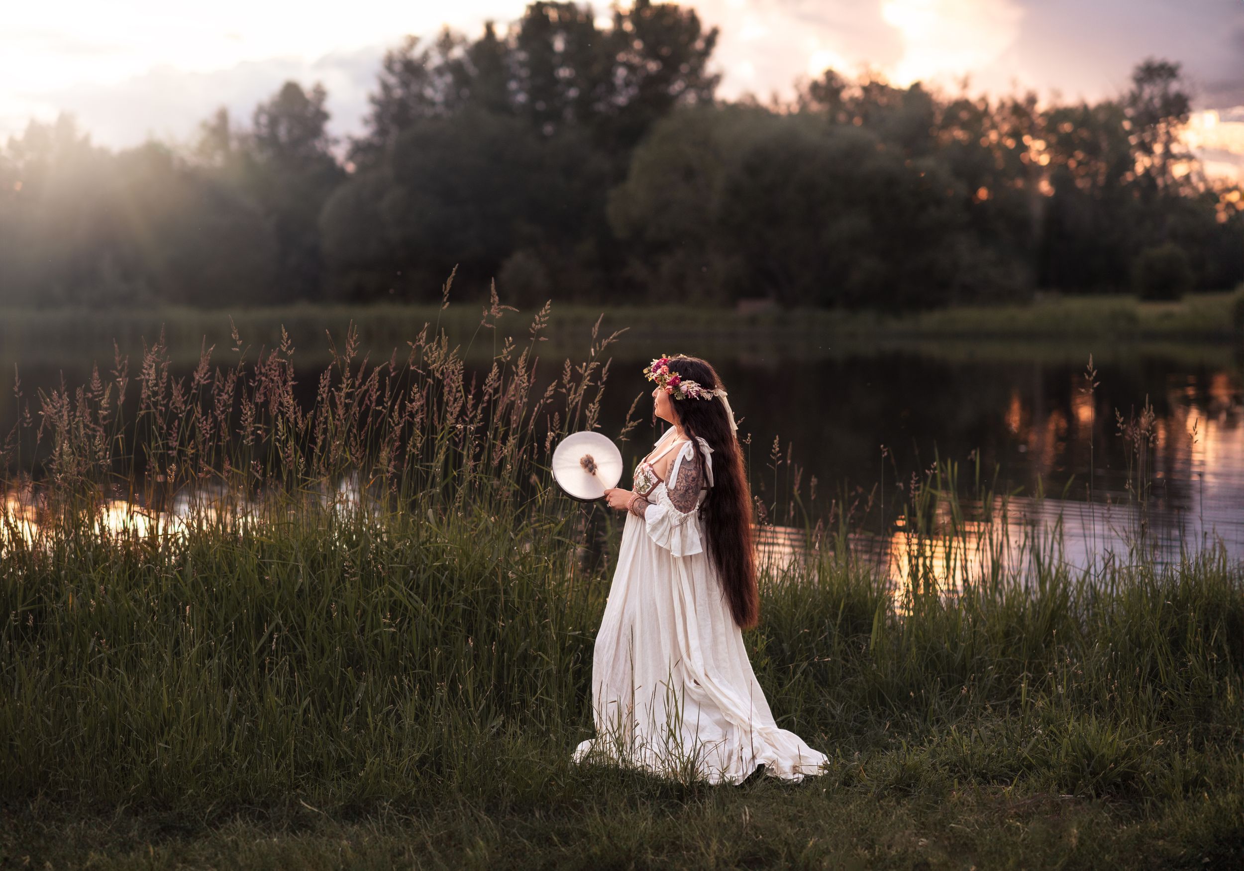 Fine Art Family Photographer. Editorial Lifestyle Storytelling Photography near Camrose, Maternity photos Edmonton, Family photos YEG