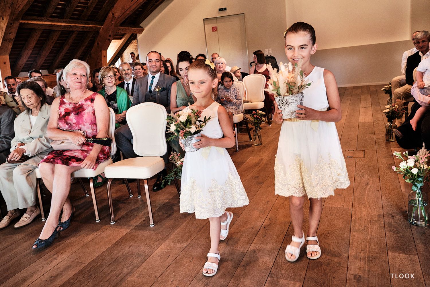 TLOOK photographe de mariage de style documentaire, aux portes des iris cérémonie