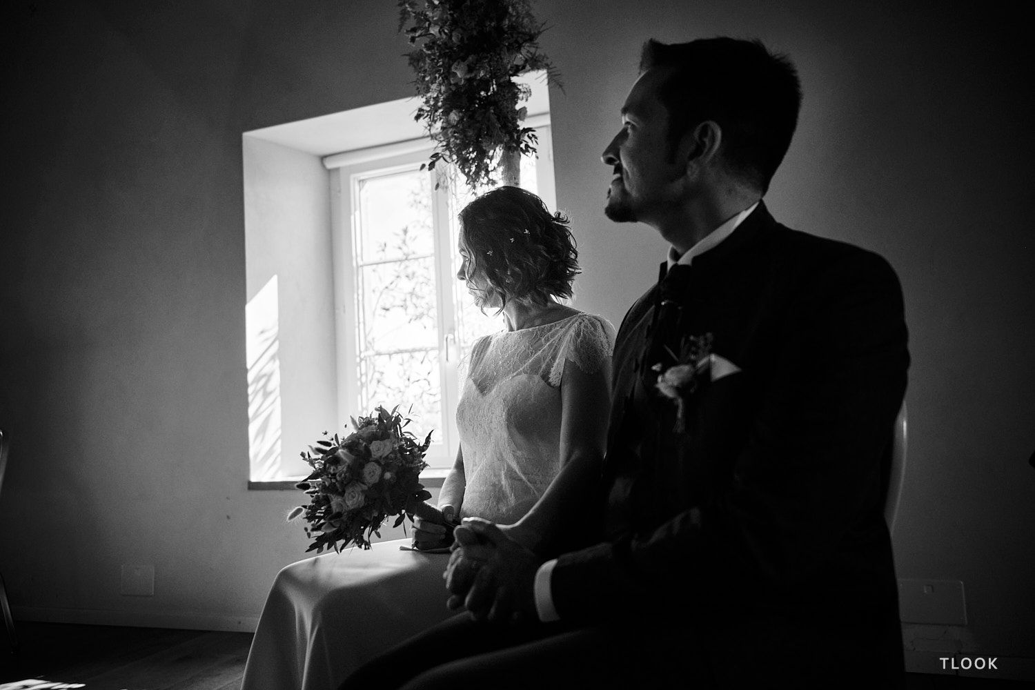 TLOOK photographe de mariage de style documentaire, aux portes des iris cérémonie